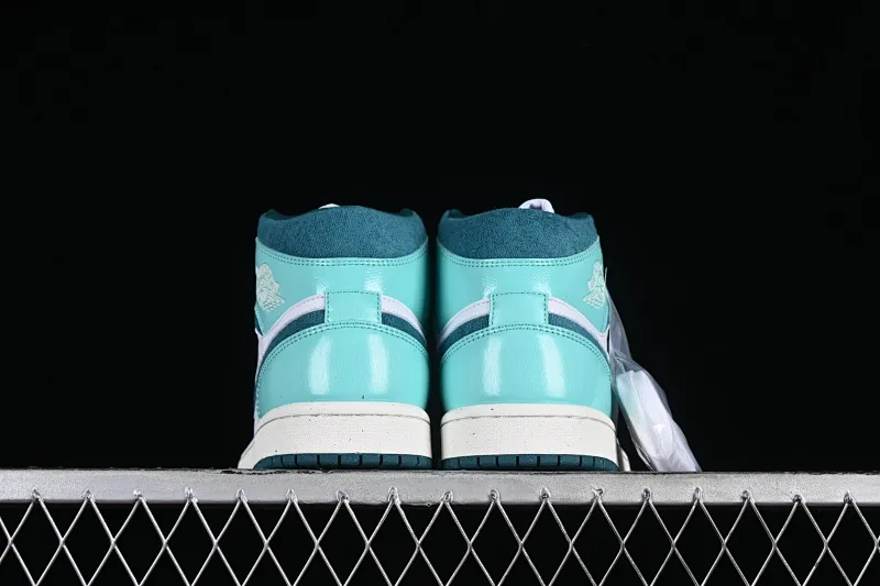 All Categories Air Jordan Jordan Series Basketball Shoes Air Jordan 1 Mid Air Jordan 1 Mid "Bleached Turquoise" AJ1 Joe 1 Ice Mint Green Chinese Cultural Leisure Sneakers DZ3745-300